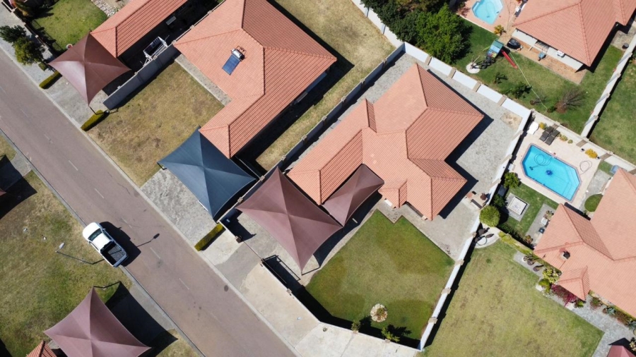 3 Bedroom Property for Sale in Waterkloof East North West